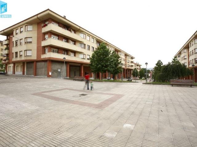 Garaje en venta en Basauri, Elexalde