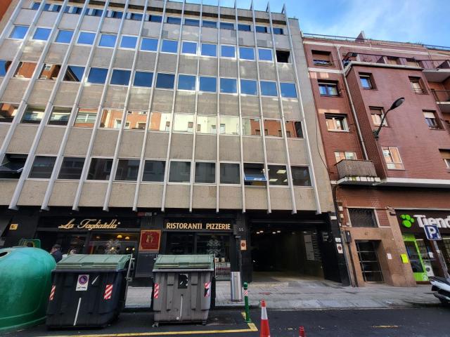 Garaje en venta en Bilbao, Indautxu