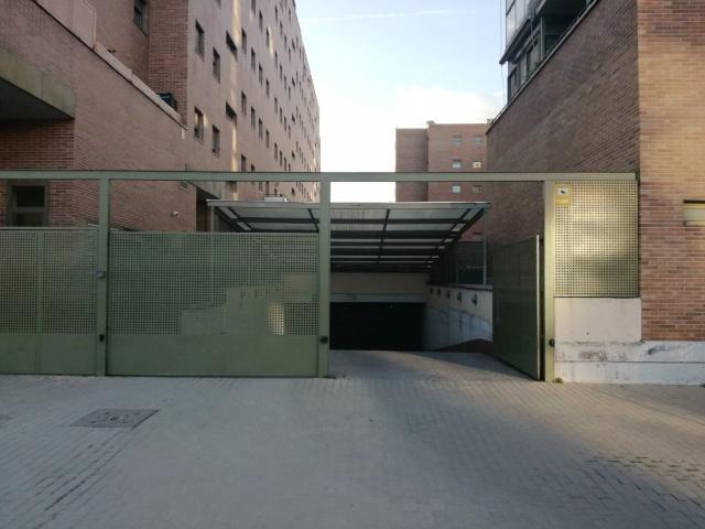 Parking en alquiler en Getafe, Nuevo Bercial
