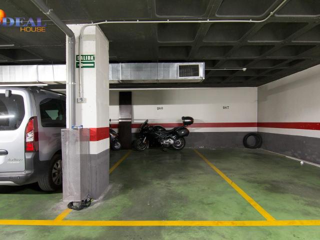Parking en venta en Granada, Zaidín - Vergeles Parking en venta en Granada, Zaidín - Vergeles