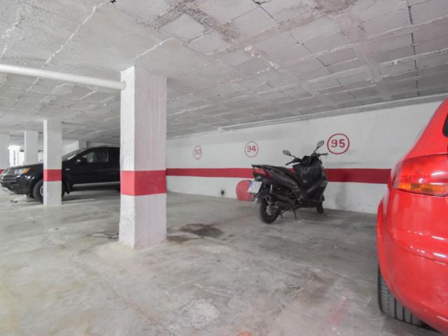 Parking en venta en Granada, Parque Nueva Granada