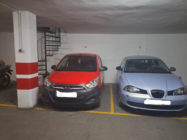 Garaje en venta en Granada, Centro - Sagrario