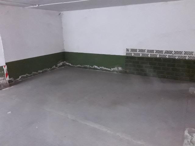 Garaje en venta en La Roda