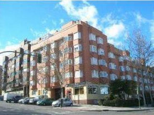 Parking en venta en Madrid, Cuatro Vientos