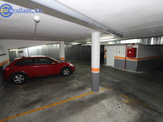 Garaje en venta en Madrid, Cuatro Caminos