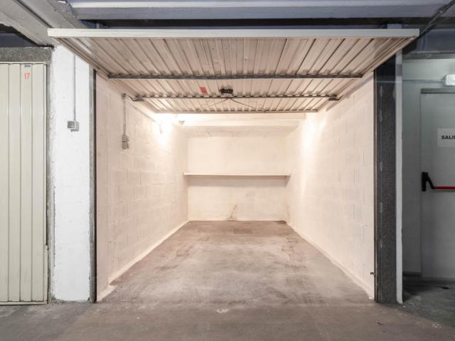 Garaje en venta en Mieres, Barrio de Santa Marina
