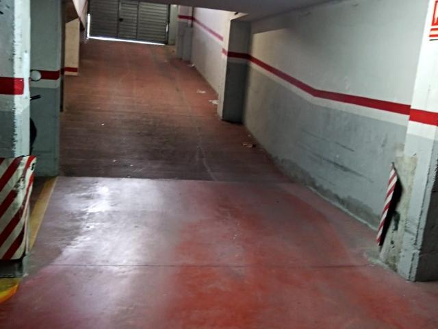Garaje en venta en Olesa De Montserrat