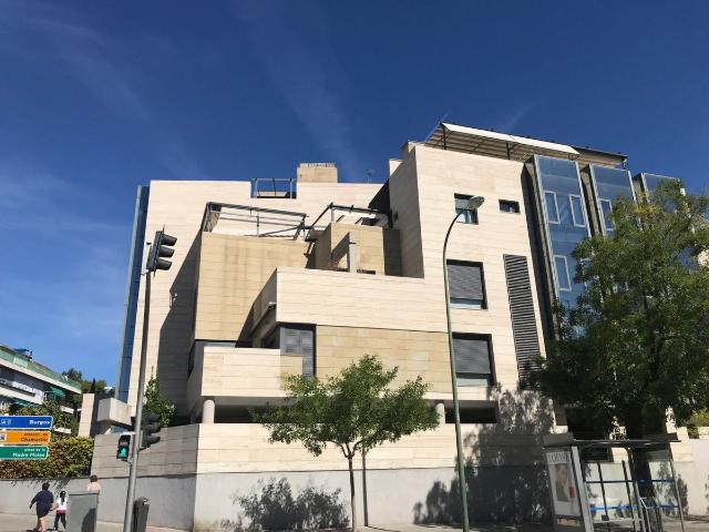 Garaje en venta en Chamartín, Madrid