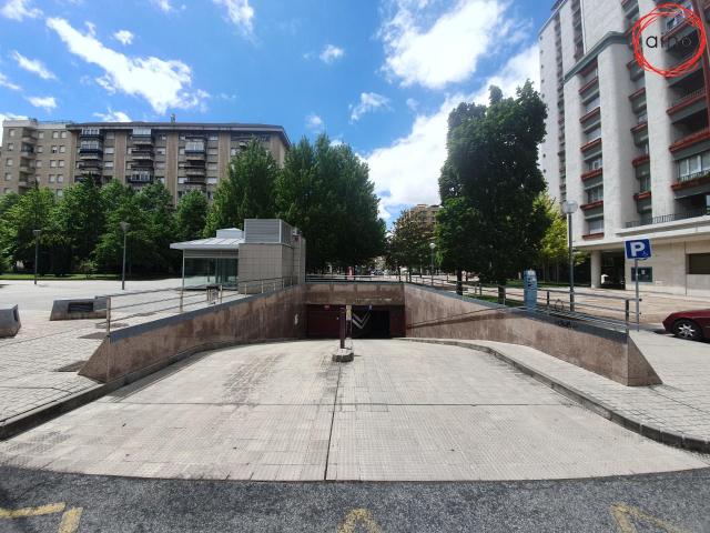 Parking en alquiler en Pamplona, San Juan