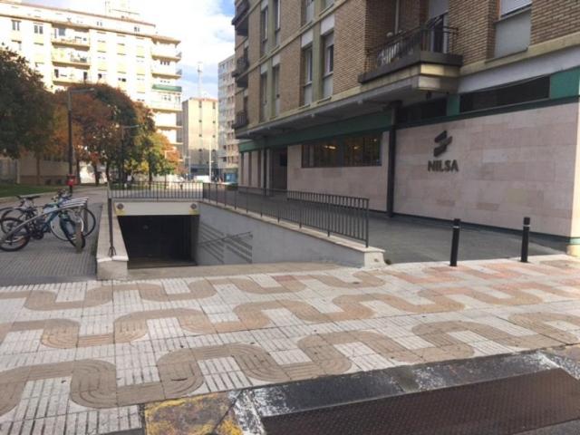 Parking en alquiler en Pamplona, San Juan