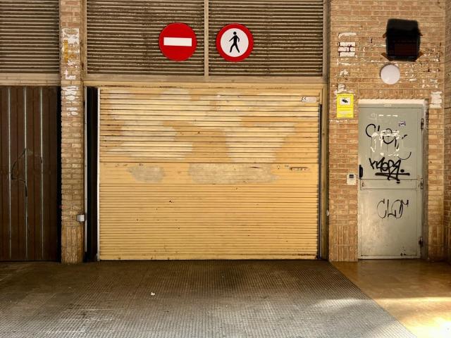 Parking en venta en Valencia, la Creu del Grau