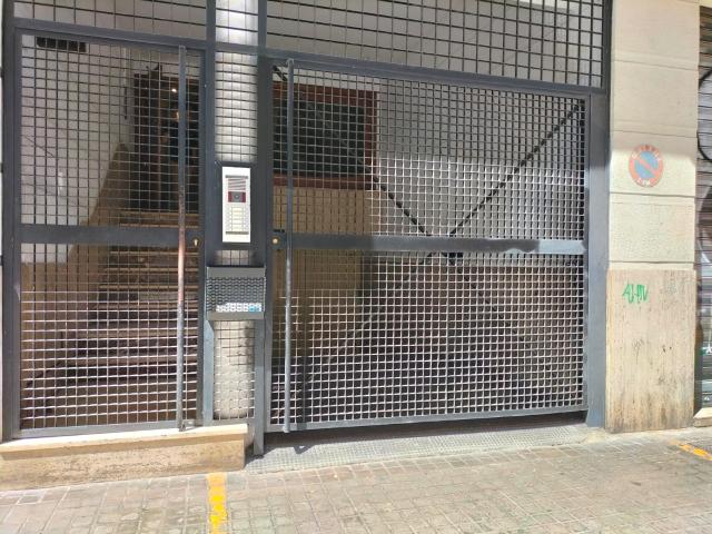 Garaje en venta en Valencia, la Petxina