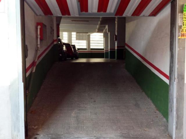 Garaje en venta en Basauri, Urbi