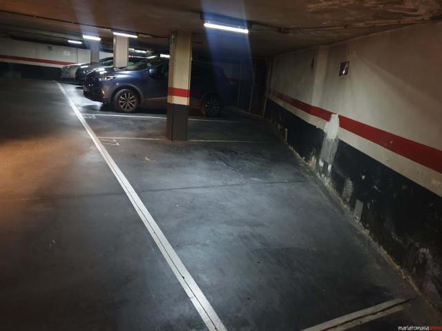 Garaje en venta en Bilbao, Abando