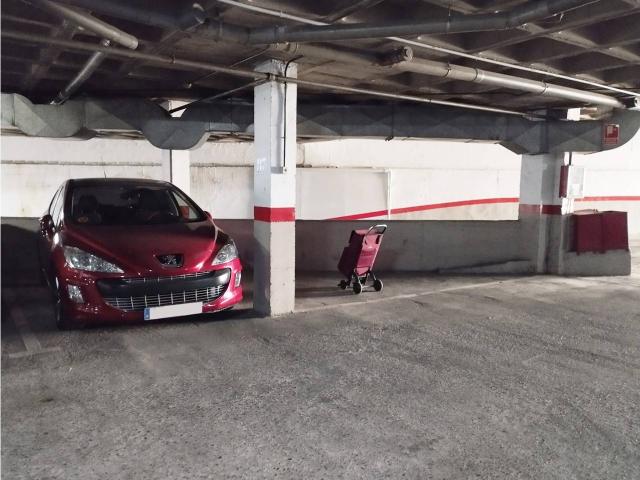 Parking en venta en Fuenlabrada, La Cueva