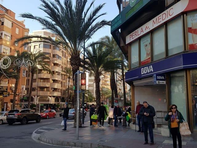 Garaje en venta en l'Eixample, Alicante