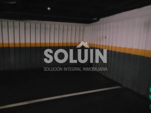 Garaje en venta en Latina, Madrid