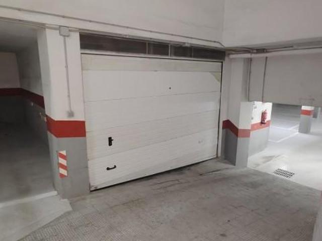 Garaje en venta en Alzira, Barri Sants Patrons