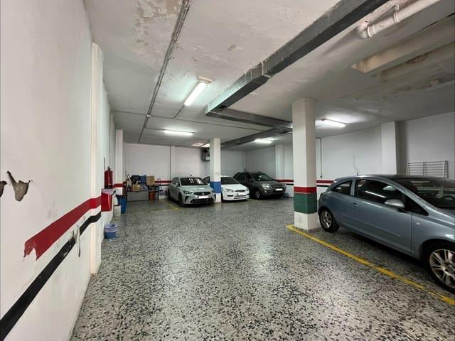 Garaje en venta en Antequera, Andalucía