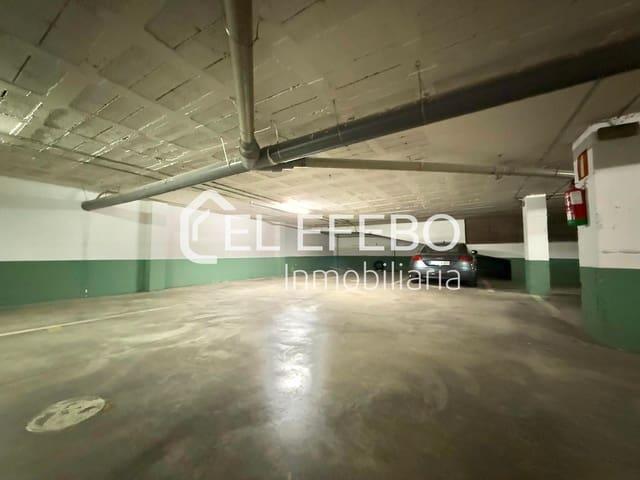 Garaje en venta en Antequera, Andalucía