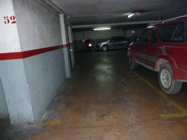 Garaje en venta en Dalt Vila, Osona