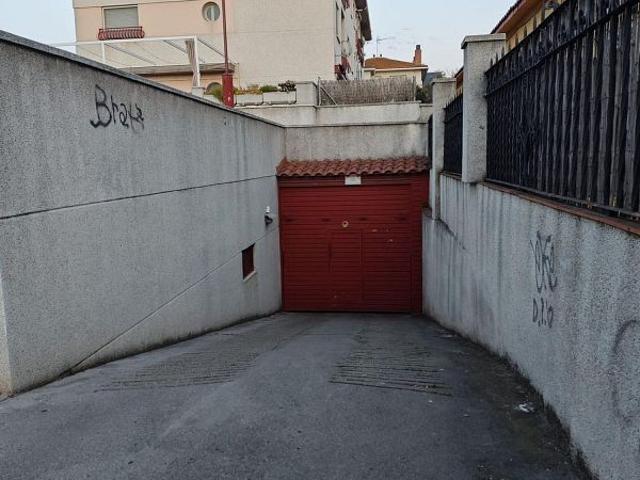 Garaje en venta en l'Eixample de Parets, Vallès Oriental