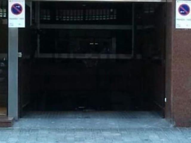 Garaje en venta en Bilbao, Abando
