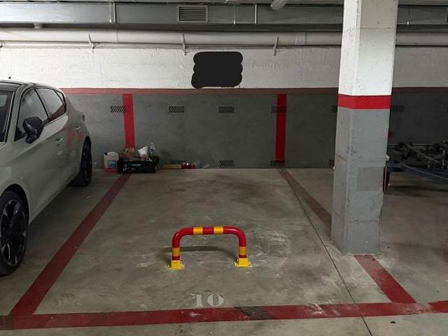 Garaje en venta en Alt Empordà, Catalunya