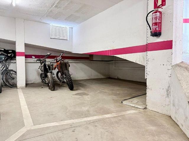 Garaje en venta en Alt Empordà, Catalunya
