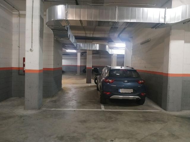 Garaje en venta en les Parellades, Garraf