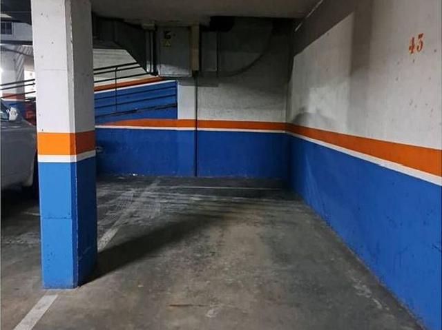 Garaje en venta en Sant Oleguer, Sabadell