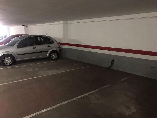 Garaje en venta en el Raval, Badalona