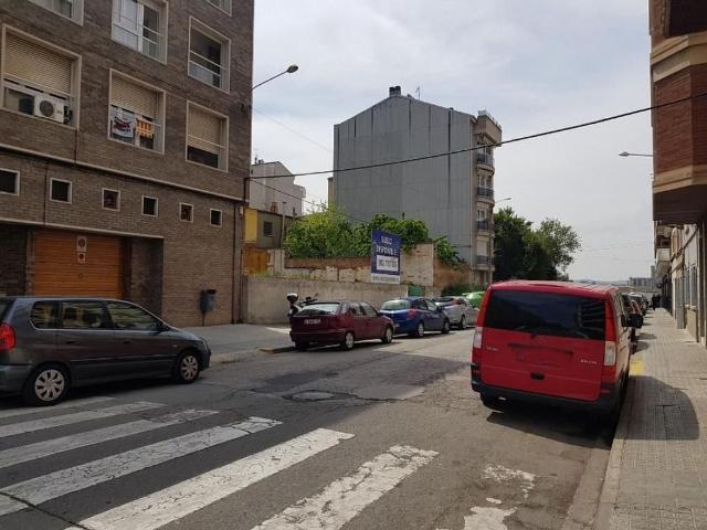 Garaje en venta en Manresa, Vic - Remei