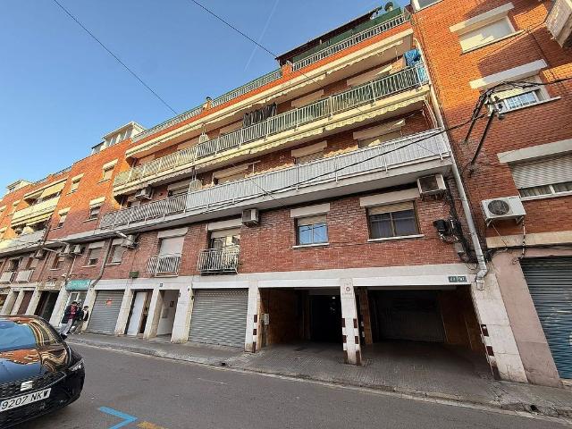 Garaje en venta en l'Eixample Centre, Viladecans