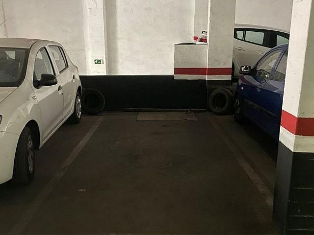 Garaje en venta en Nou Barris, Barcelonès