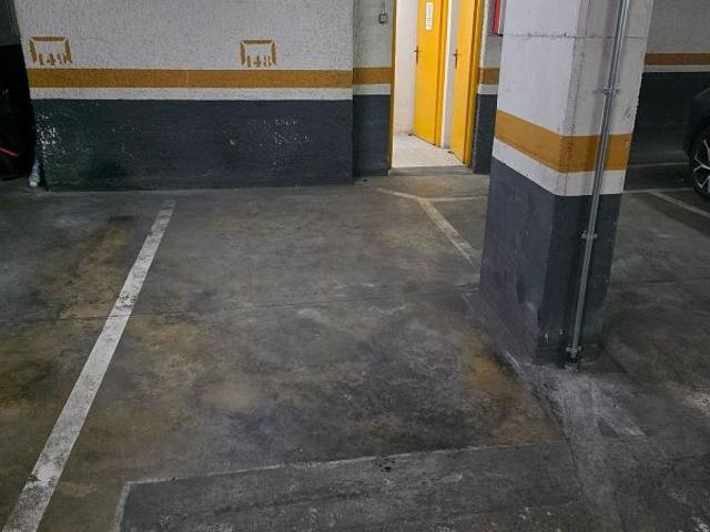 Garaje en venta en Horta-Guinardó, Barcelona