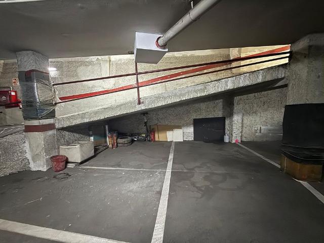Parking en venta en Barcelona, el Poble-sec