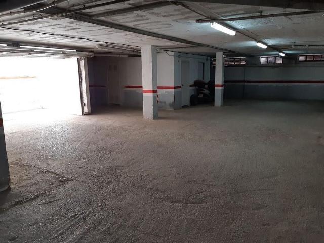 Garaje en venta en Alt Empordà, Catalunya
