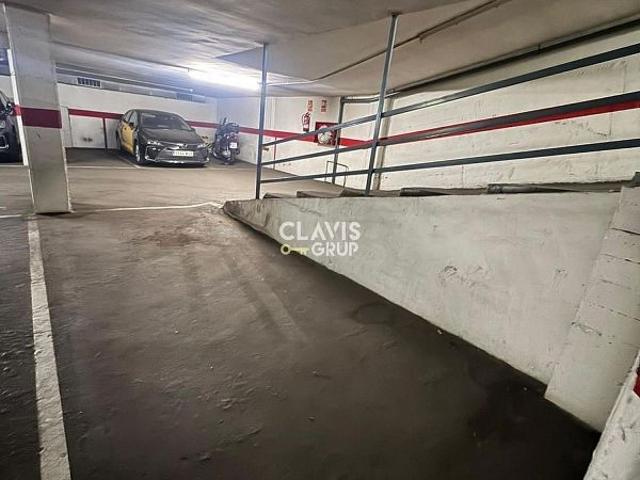 Garaje en venta en Nou Barris, Barcelonès
