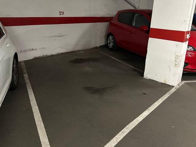 Garaje en venta en Nou Barris, Barcelonès