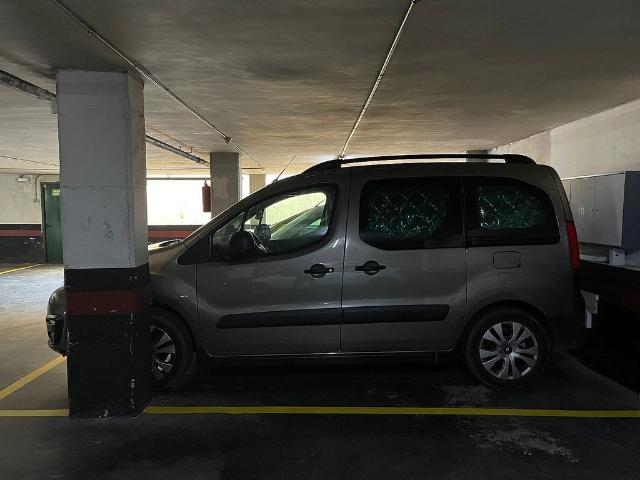 Garaje en venta en Sants-Montjuïc, Barcelona