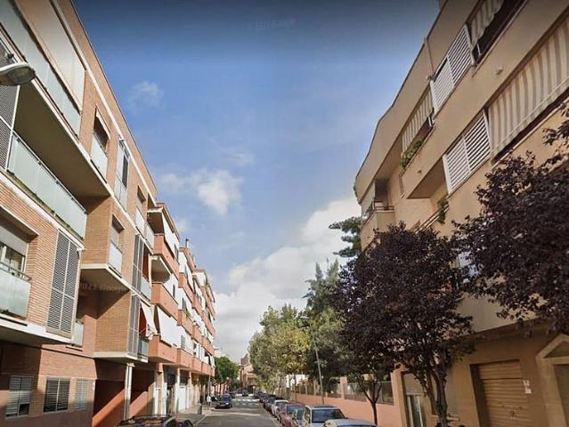 Garaje en venta en Almeda, Cornellà De Llobregat