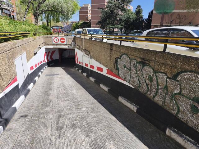 Garaje en venta en Madrid, Aluche
