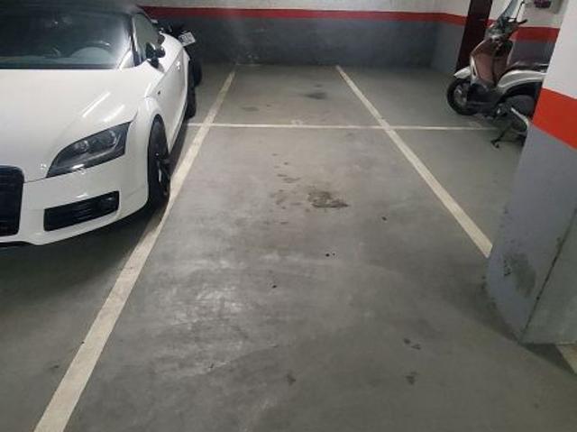 Garaje en venta en Districte III, Barcelonès