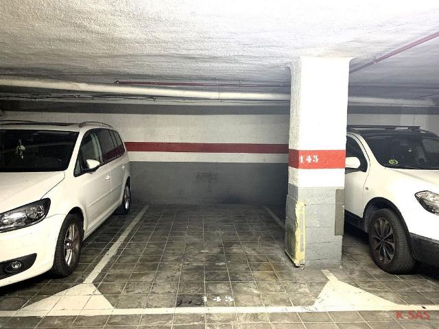 Parking en venta en Esplugues De Llobregat, Can Cervera