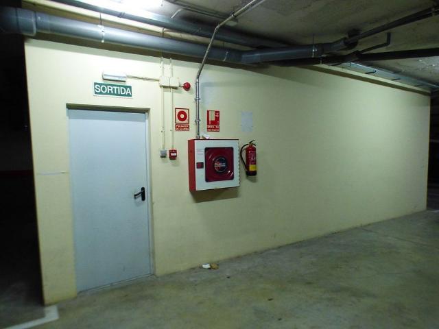 Garaje en venta en Banyoles, Banyoles