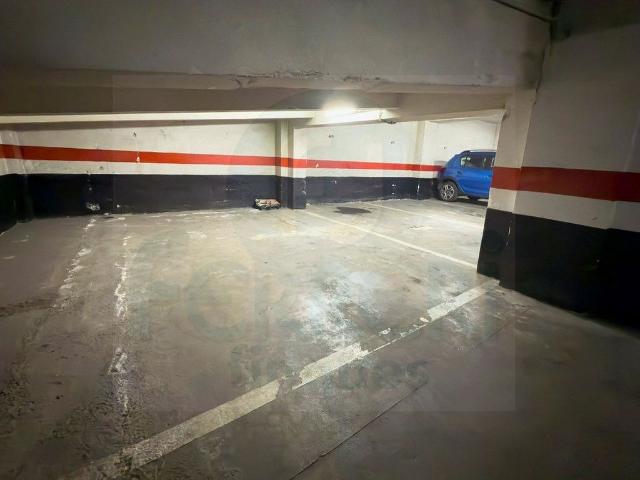 Garaje en venta en Ciutat Vella, Barcelona
