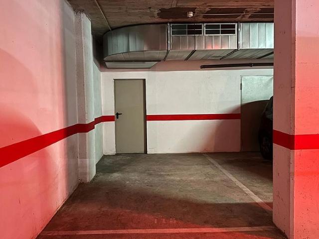 Garaje en venta en les Planes, Sant Joan Despí