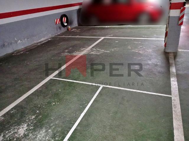 Garaje en venta en El Prat De Llobregat, Barcelona