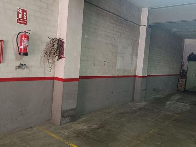 Garaje en venta en Alt Empordà, Catalunya